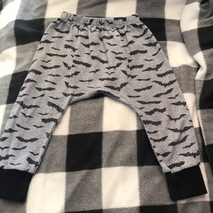 Bat joggers 12-18 months